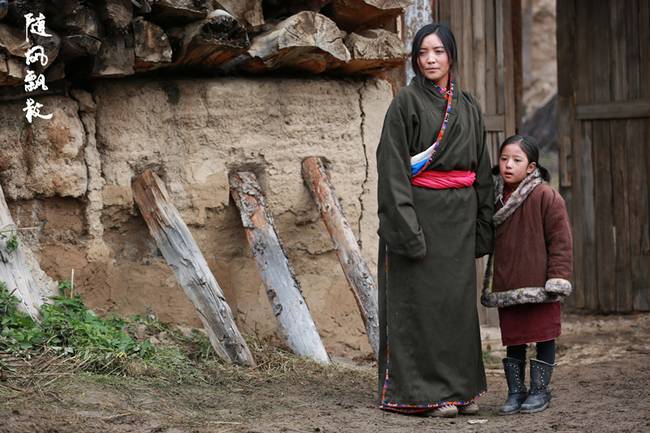 《随风飘散》今日上映 展现藏族女性逆风生长与自我救赎