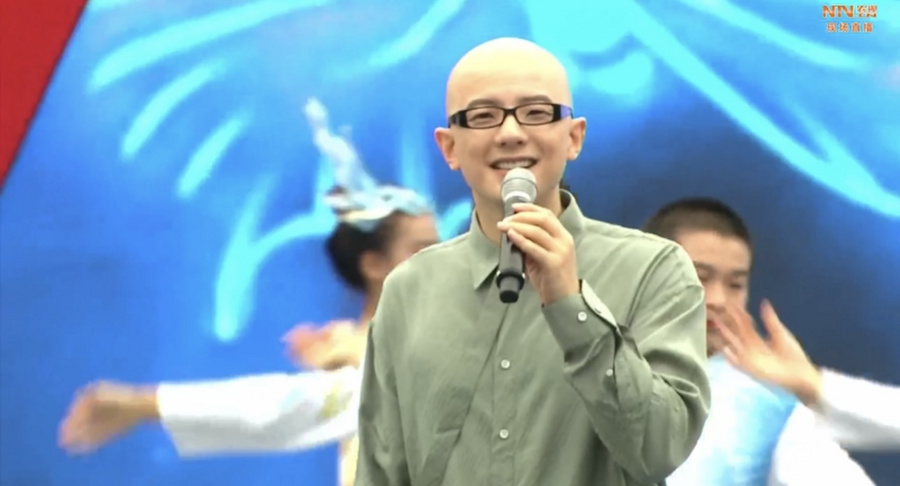 歌手平安赴蓬安达州两城文艺展演活动 为中国农民丰收节献唱助力