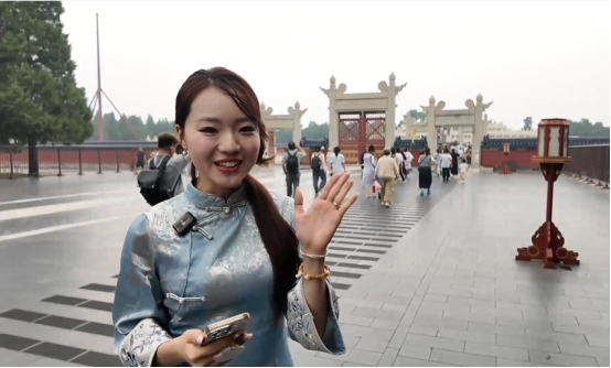 《书画里的中国》第三季直播：美院学子天坛写生，笔墨间对话古今建筑传奇