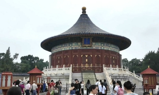 《书画里的中国》第三季直播：美院学子天坛写生，笔墨间对话古今建筑传奇