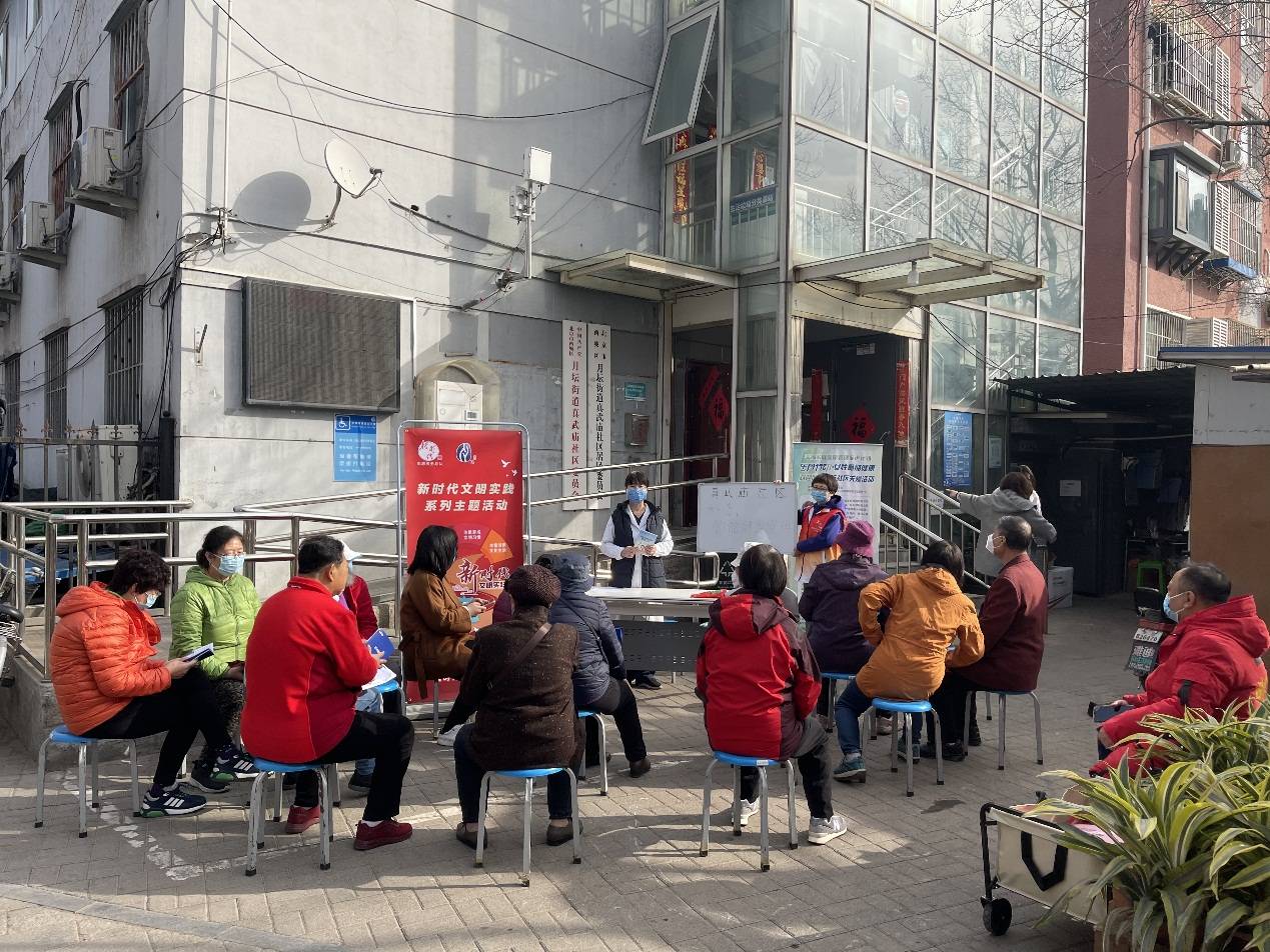 “乐骨行动”为社区老年女性骨质疏松防治送去关爱