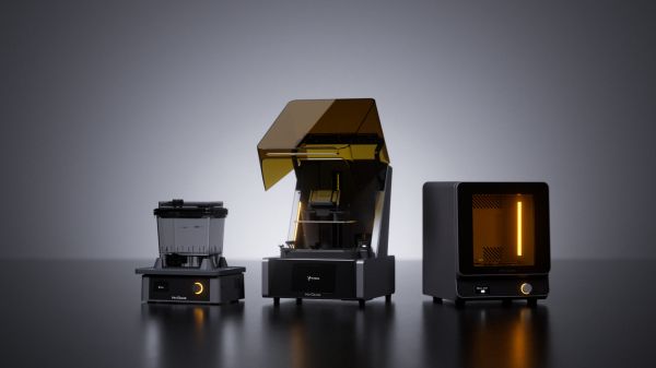 6、用于制作耳機的3D打印設備Reflex系列.jpg