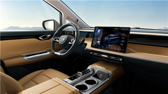 3 Trumpchi New Energy E8 combines space, comfort and intelligent.jpg