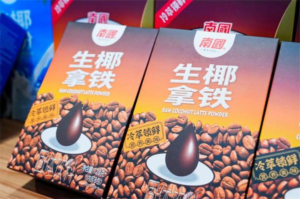 南国食品亮相巴黎：海南特色美味闪耀国际舞台