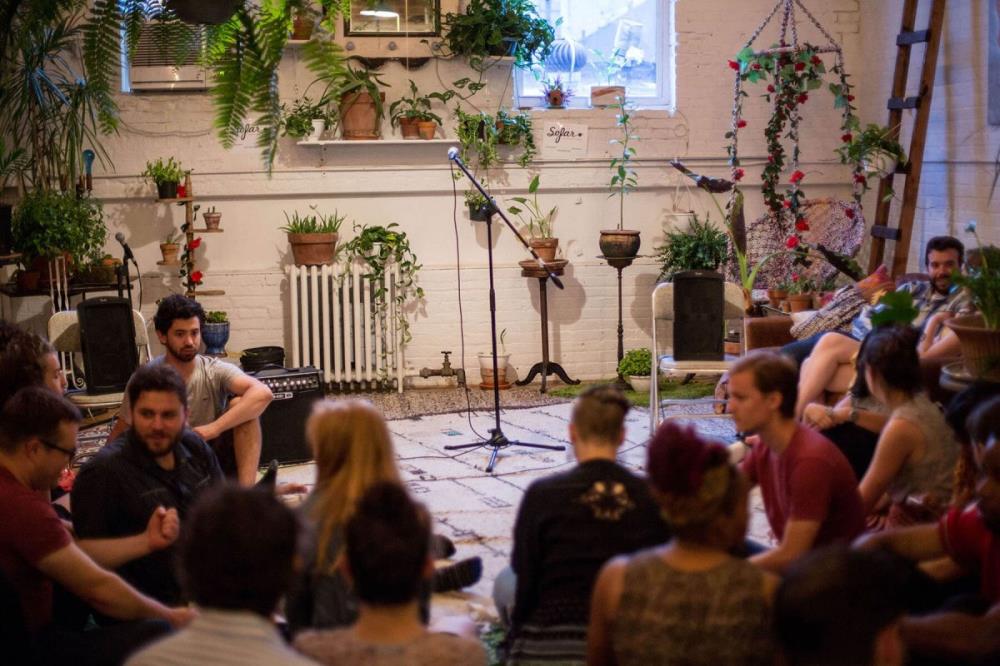 BTSNYC-Experiences-Up-Coming-Sofar-Sounds-NYC-Music-Plants.jpg