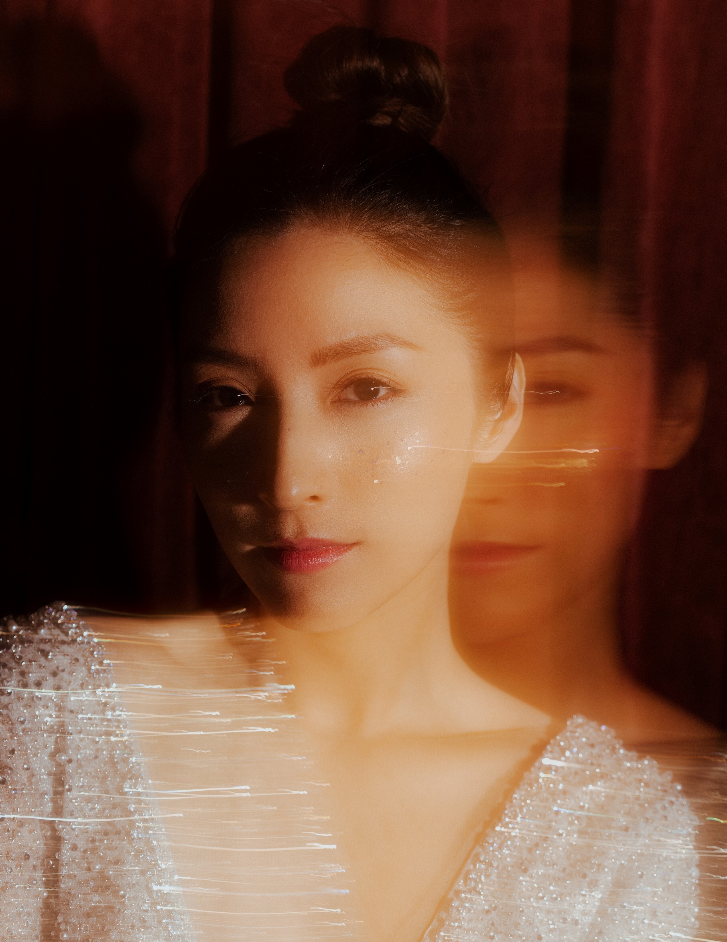 潘辰时尚杂志大片携手新锐摄影师罗冰打造东方女性独特美学