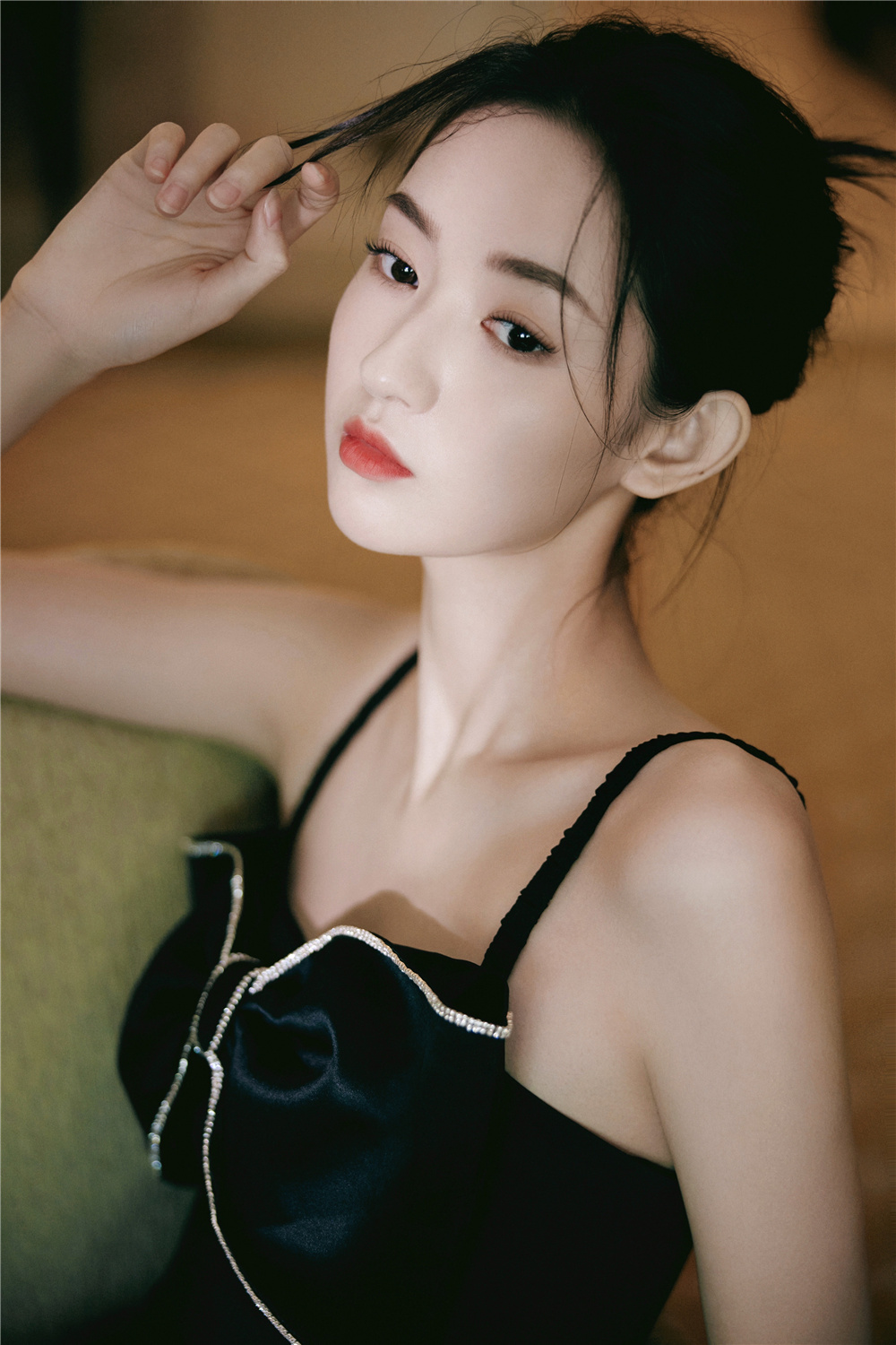 王玉雯质感写真曝光 气质清冷尽显身姿