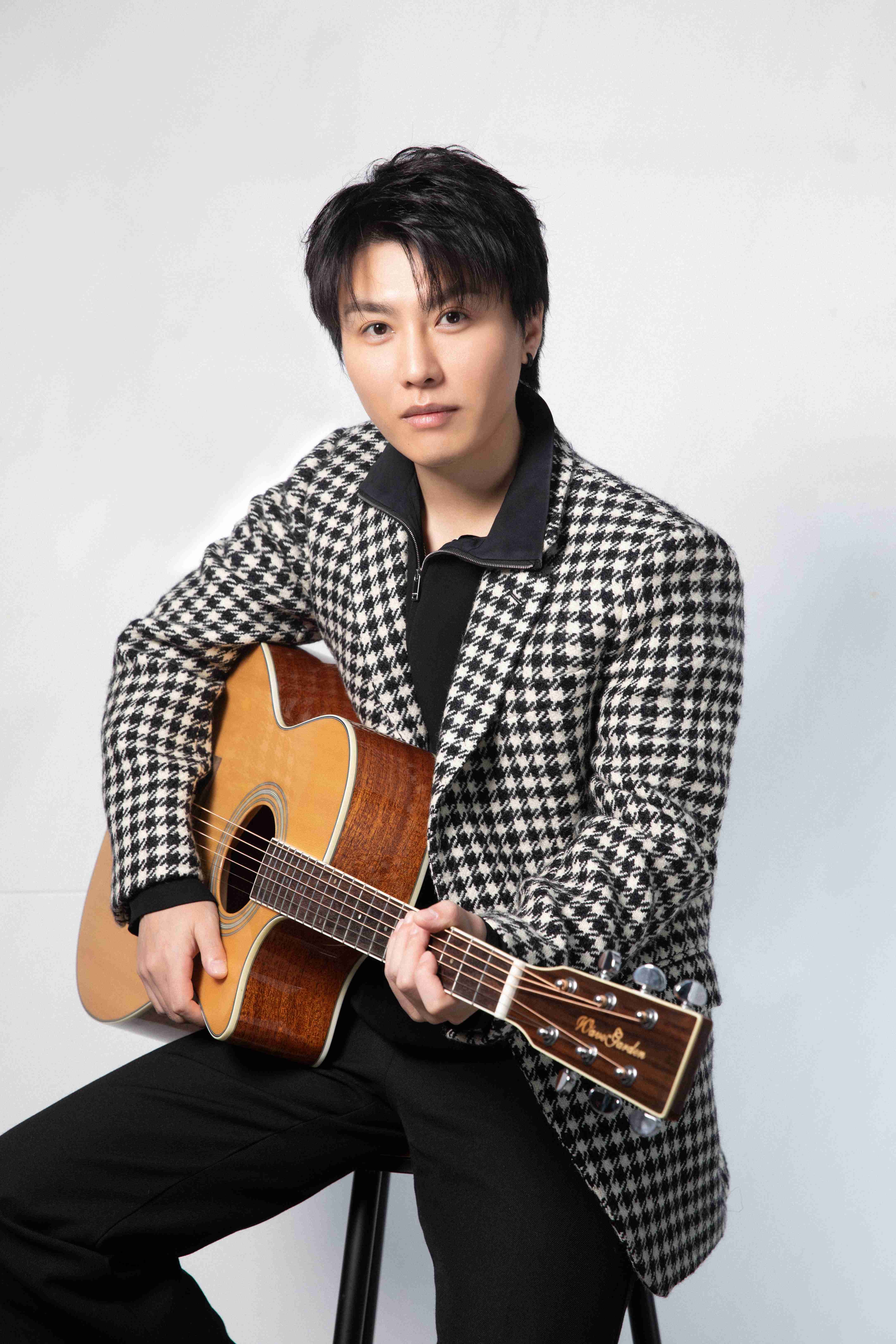 沙漠骆驼创作者罗中凯新歌上线你一杯我一杯演绎人生这一杯