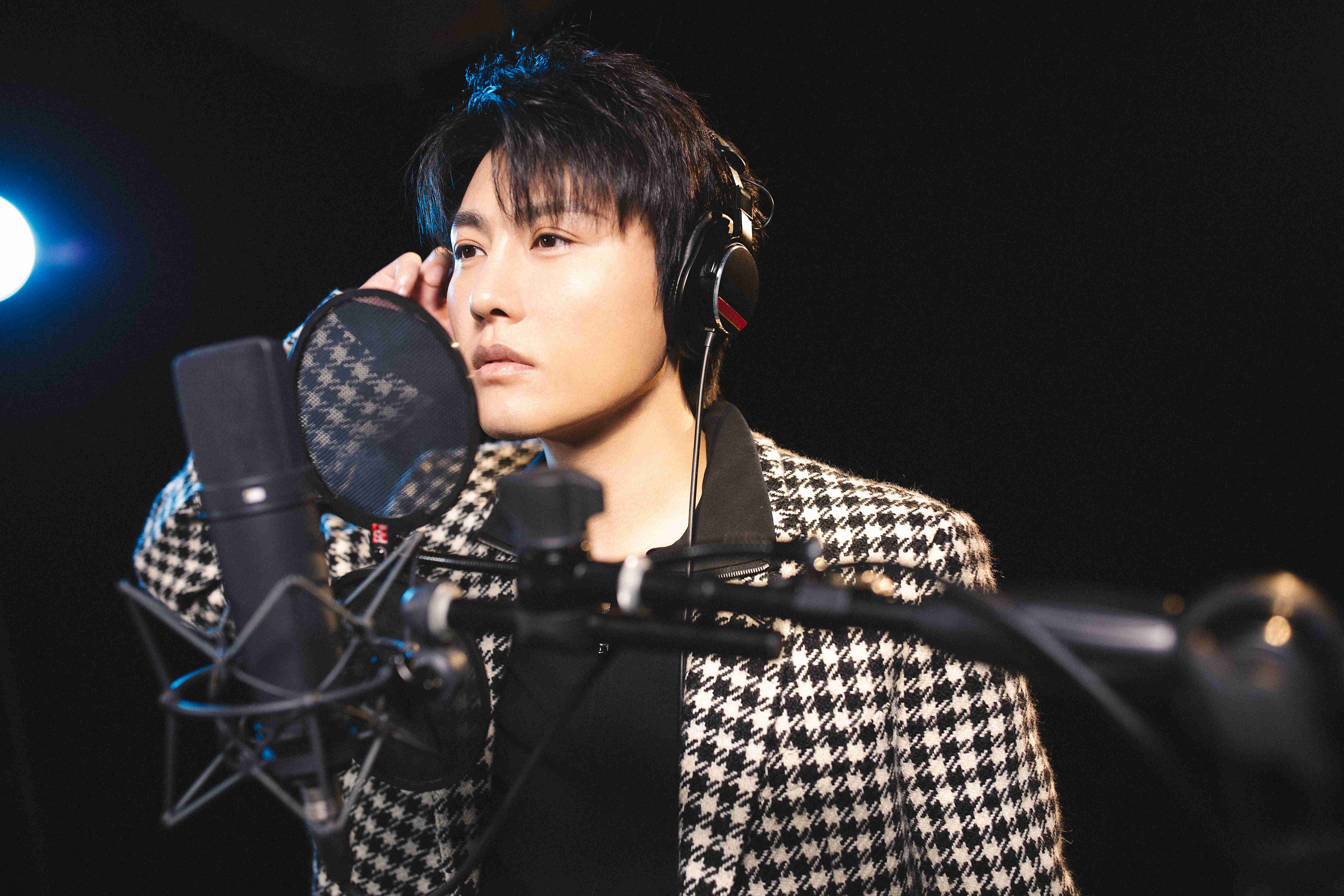 沙漠骆驼创作者罗中凯新歌上线你一杯我一杯演绎人生这一杯