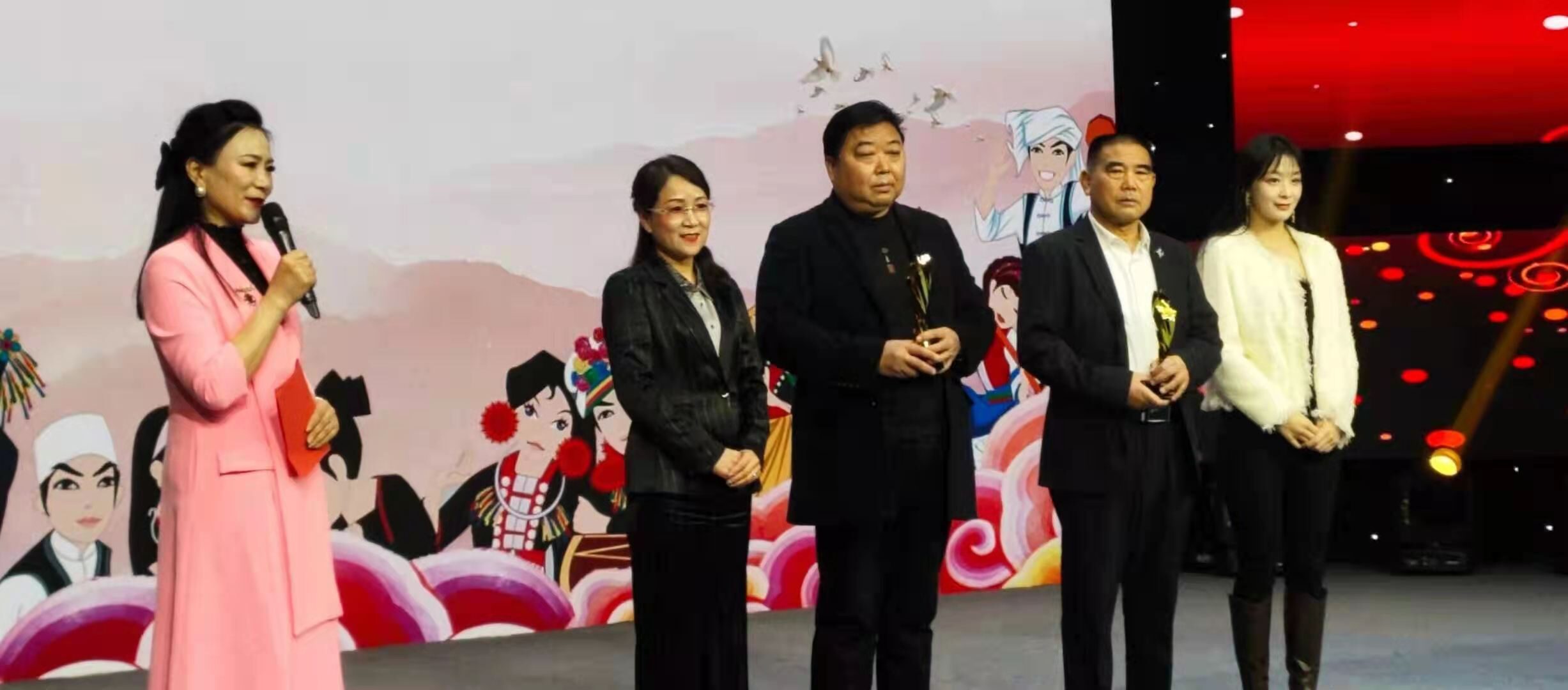 著名作家张世义受邀参加星公益2022年春节联欢晚会