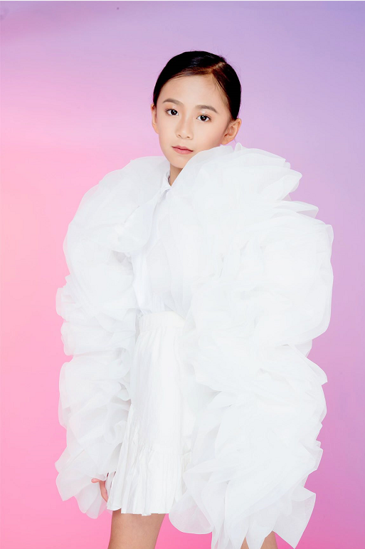 致敬勇士演唱者王子妍全权文化全星梦响用行动致敬冬奥精神