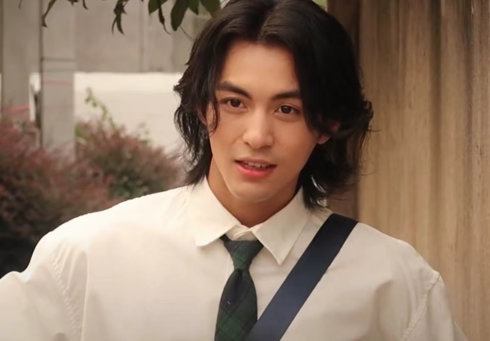 麦尼肯娱乐签约演员黄靖洲在角色中成长