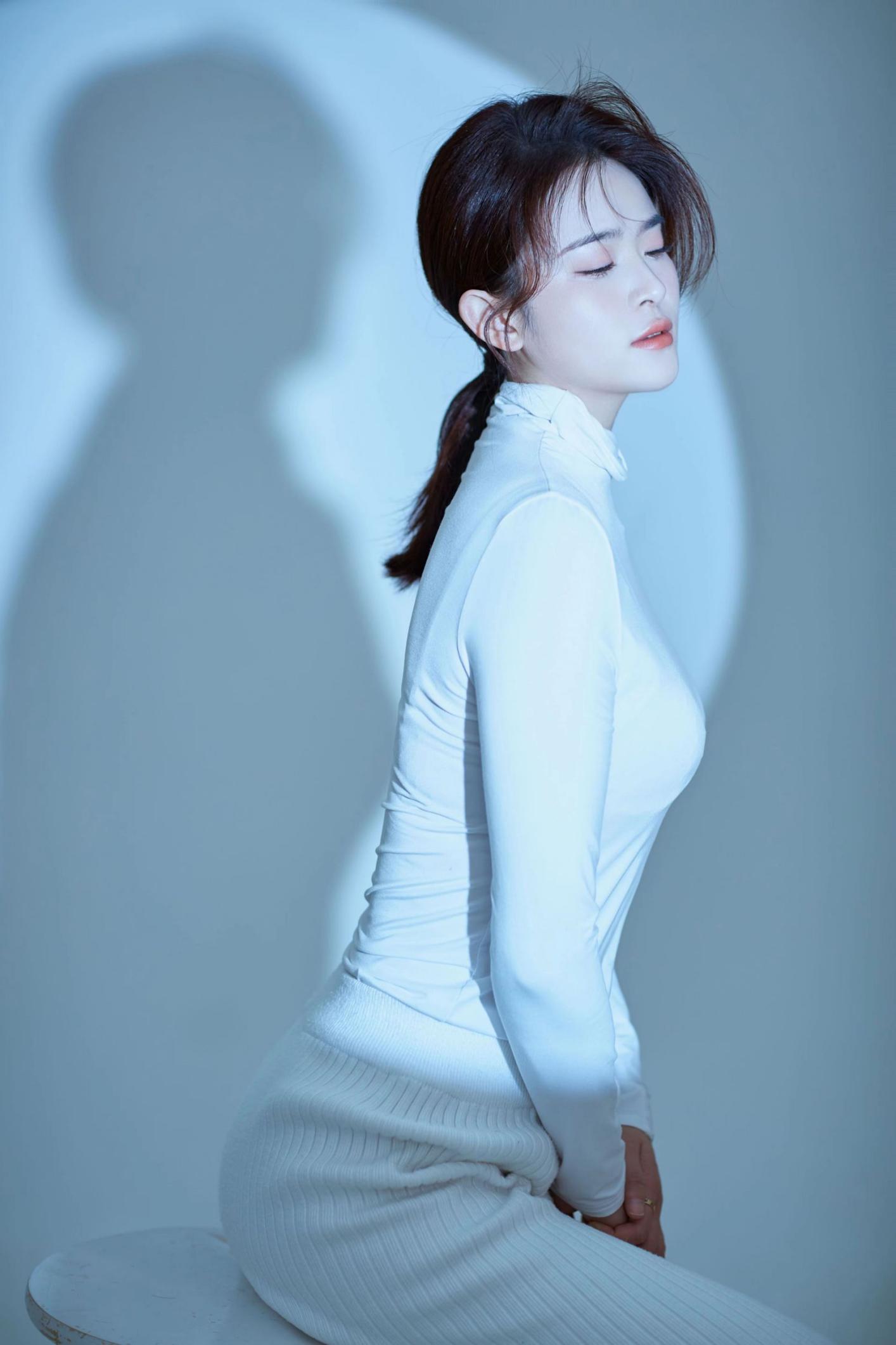 新晋主播图仙儿御姐范十足美貌身材令人艳羡