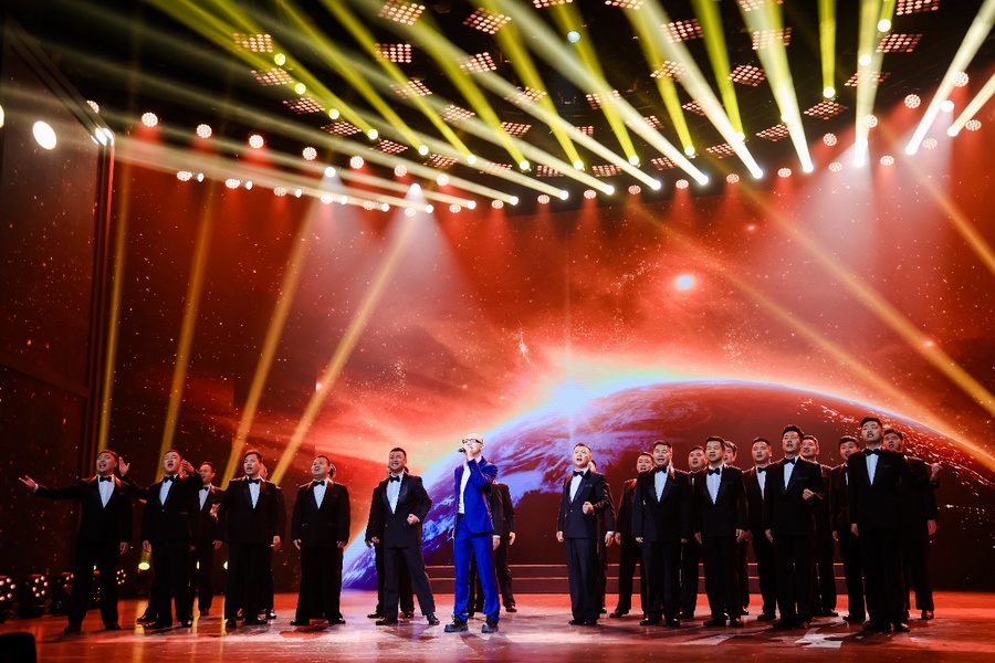 全民国家安全教育日主题晚会歌手平安今夜无人入睡振奋人心