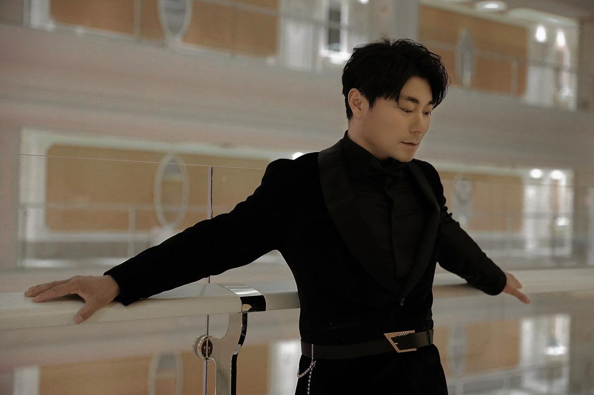 当前位置:>首页>头条新闻>此次获评该奖项,是对周乐天先生在艺术行业