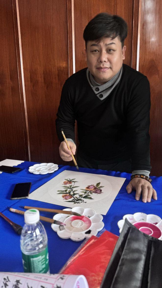 长沙市花鸟画家协会党支部送文艺进基层主题党日活动走进企业