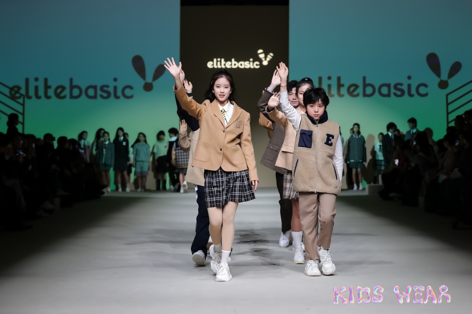 渐变之旅抵达终点aw2024kidswear完美收官