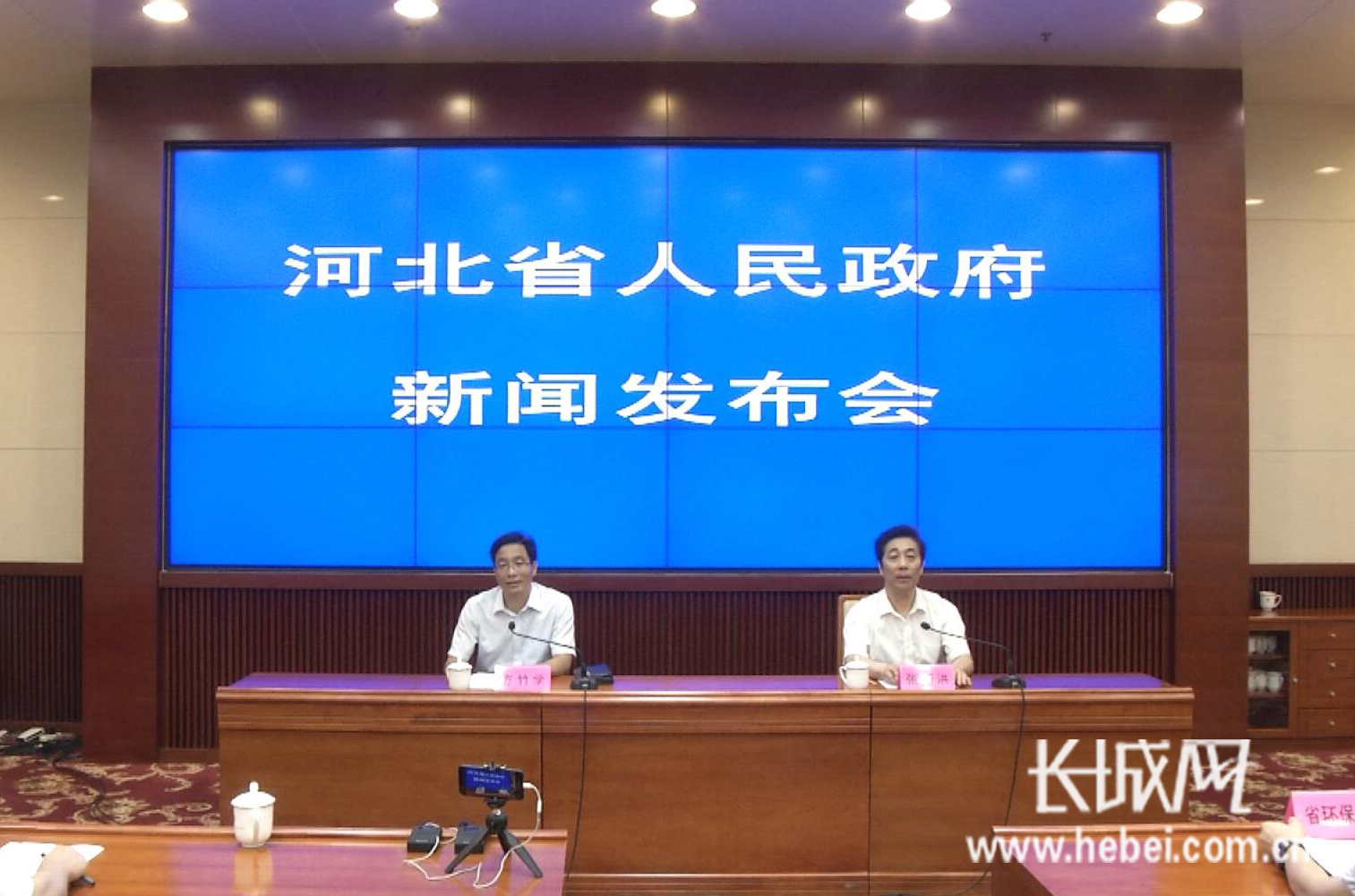 原标题:河北省人民政府"解读《关于加强政务诚信建设的实施意见》"